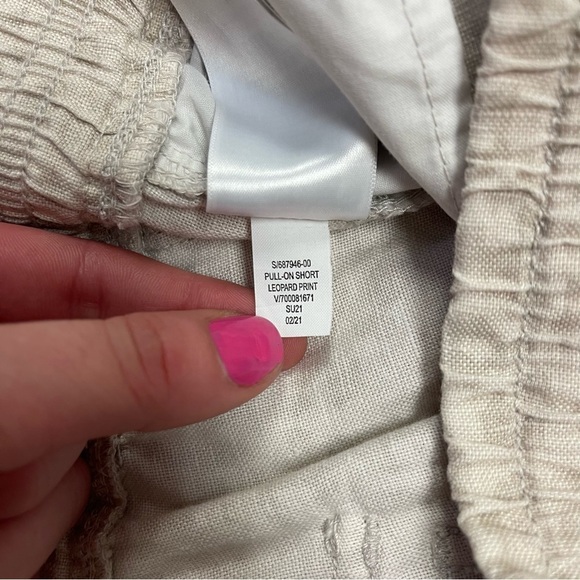 GAP Khakis Shorts Size Medium Tan Cream Leopard Print Linen Cotton Blend Flowy - Picture 11 of 12